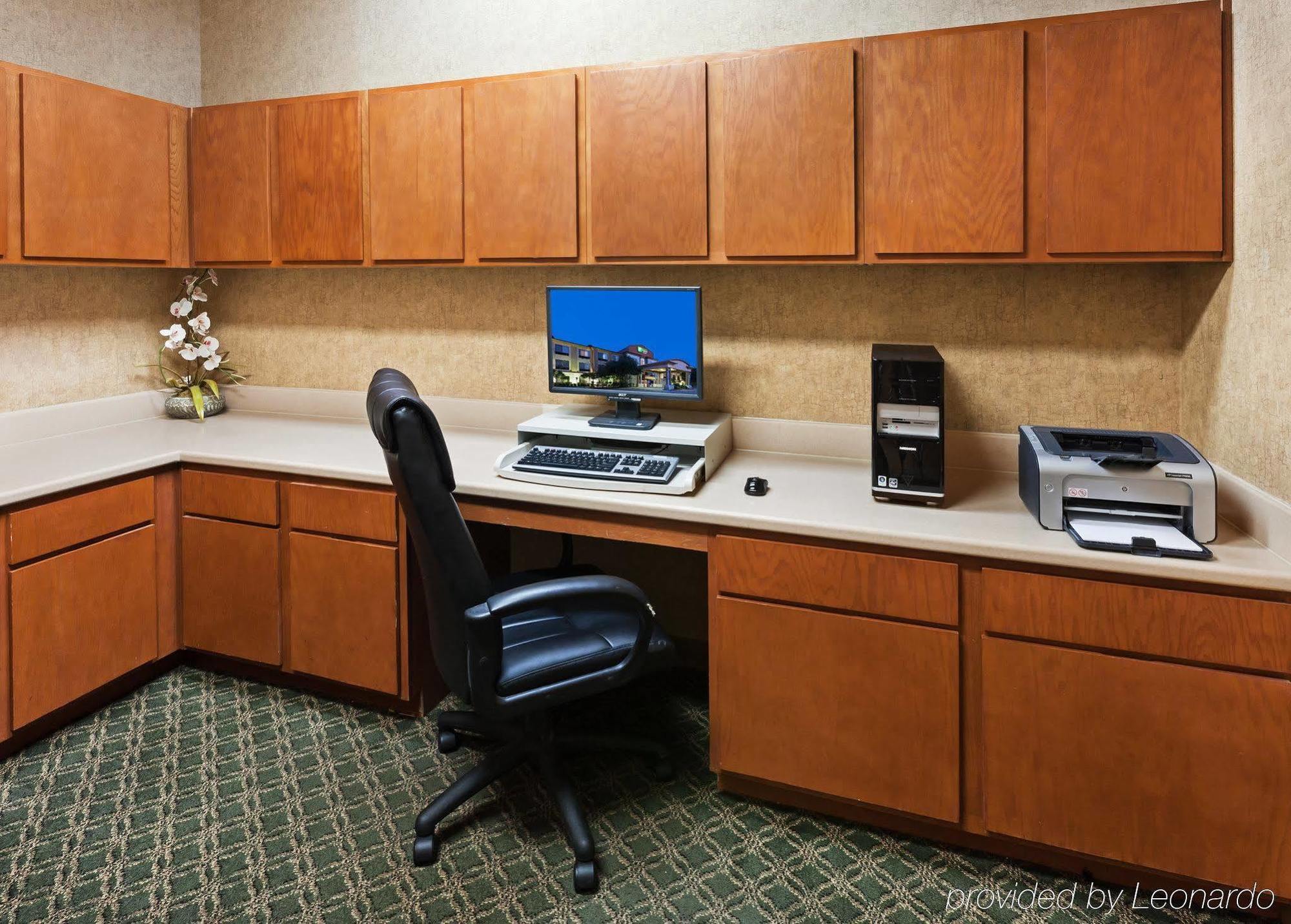 Holiday Inn Express & Suites Austin Nw - Lakeline By Ihg Екстериор снимка