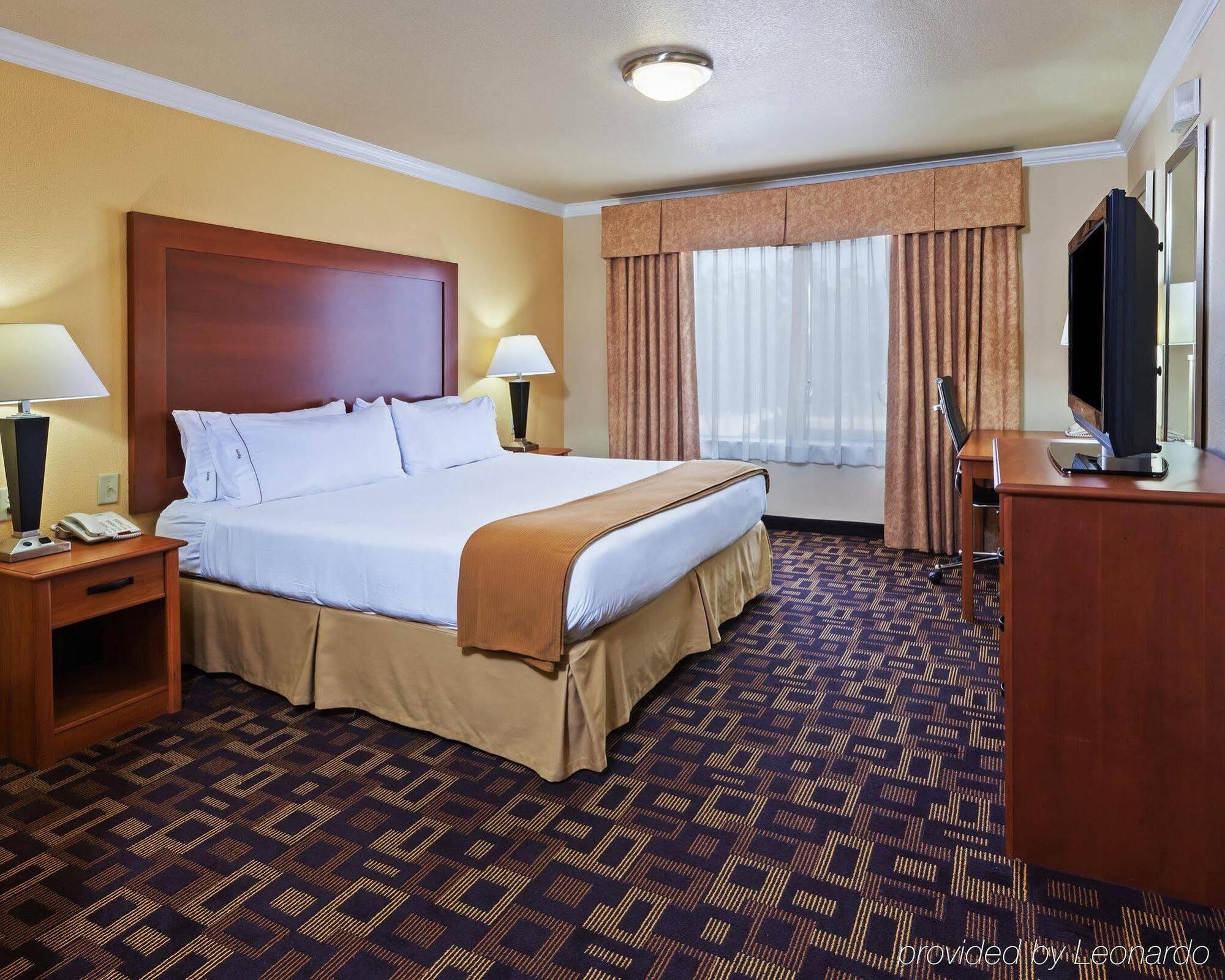 Holiday Inn Express & Suites Austin Nw - Lakeline By Ihg Екстериор снимка