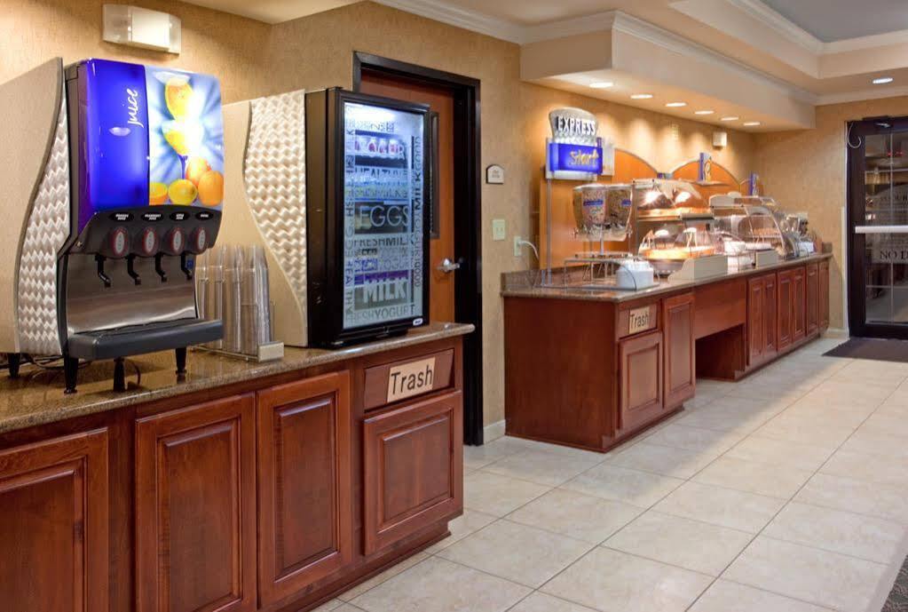 Holiday Inn Express & Suites Austin Nw - Lakeline By Ihg Екстериор снимка